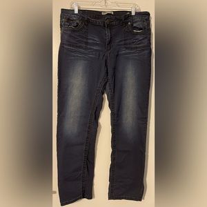 Twentyone Black Mid Rise Curvy Skinny Flex Jegging Size 15/16